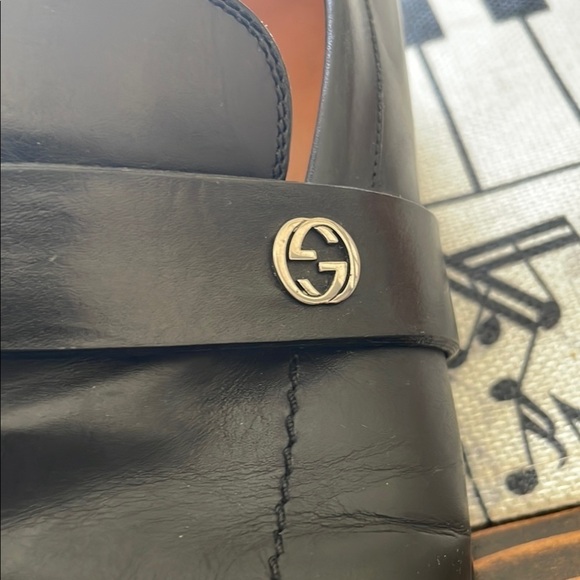 Gucci Black Slip-On Loafers with Polished Leather main image 7